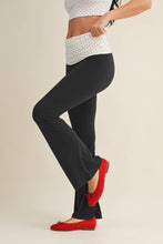 Load image into Gallery viewer, Dot Darling Yogas