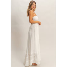 Load image into Gallery viewer, Barefoot Beauty Maxi Dress