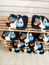 Load image into Gallery viewer, Kickoff Cozy Slippers