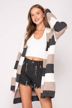 Load image into Gallery viewer, Cozy Colorblock Cardigan