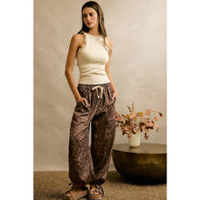 Load image into Gallery viewer, Wild Side Balloon Pants