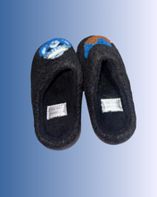 Load image into Gallery viewer, Kickoff Cozy Slippers