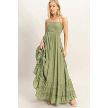 Load image into Gallery viewer, Barefoot Beauty Maxi Dress
