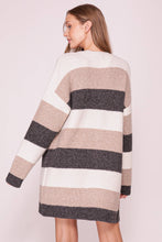Load image into Gallery viewer, Cozy Colorblock Cardigan
