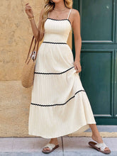 Load image into Gallery viewer, Ribbon Muse Maxi
