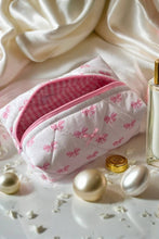 Load image into Gallery viewer, Bow My Valentine Quilted Zipper Makeup Bag

