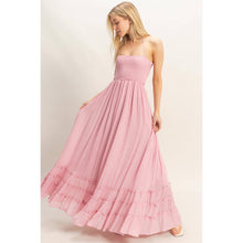 Load image into Gallery viewer, Barefoot Beauty Maxi Dress
